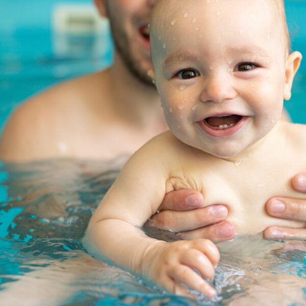 BABYSCHWIMMEN